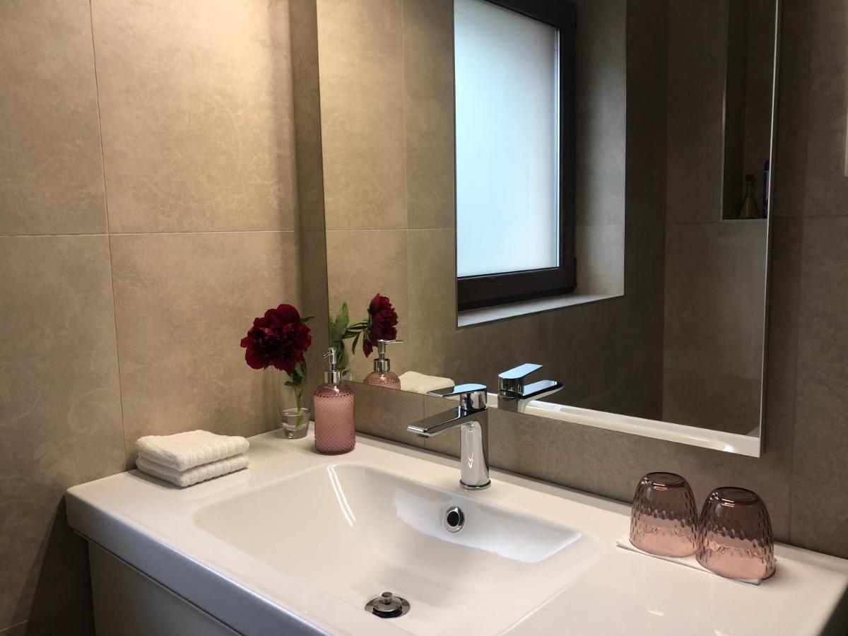 Second Home Apartments Miskolctapolca מראה חיצוני תמונה